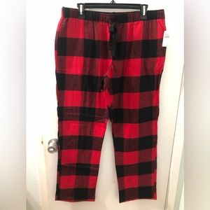 NWT, Old Navy, Womens Red & Black Flannel Pijama Pants with Drawstring & Pockets